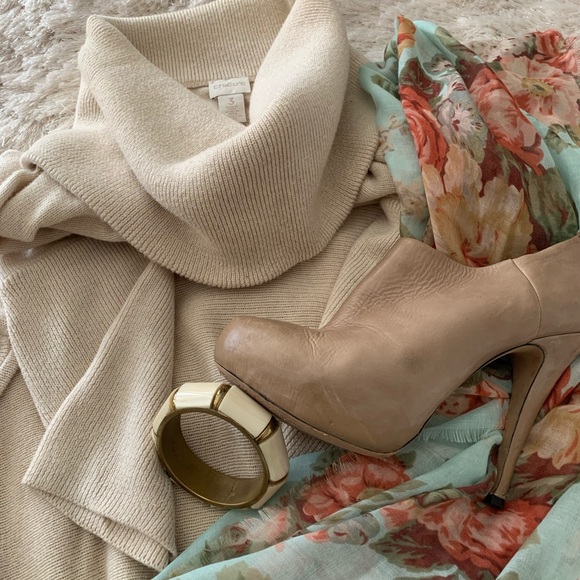 Chico’s sweater. Cream cowl neck, 3/4 sleeves, dolman/boxy shape, VERSATILE! - Picture 8 of 12